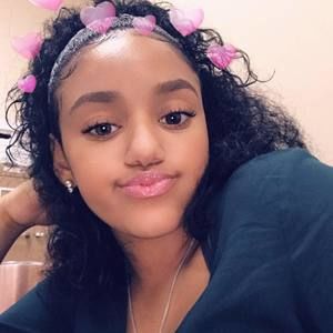 Meet your Posher, Nadia